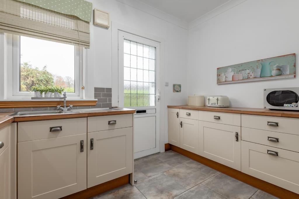 Heather Cottage, 2 Bedroom In Comrie Exterior photo